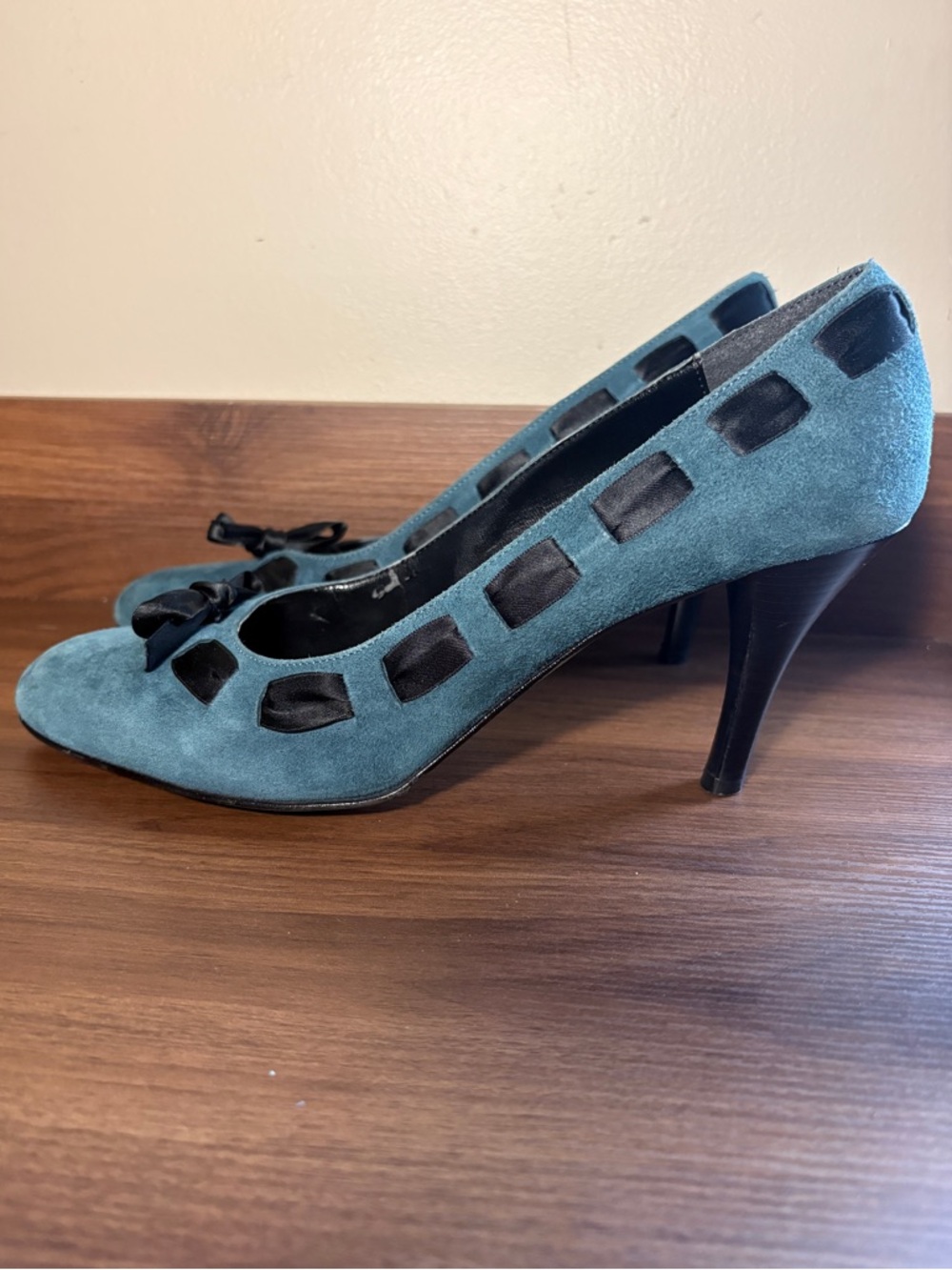Massimo Baldi Italian-Made Blue Suede Heels Black Ribbon & Bow Women's Size 10 - Picture 5 of 15